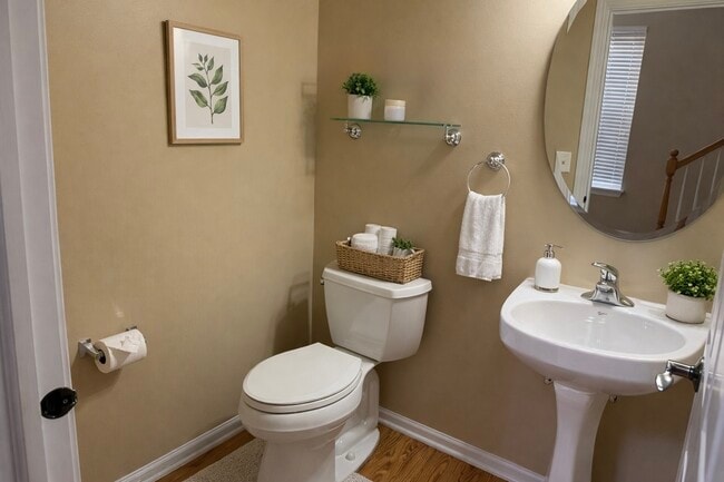 Building Photo - 467 Vaughn Cir