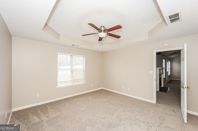 Building Photo - 425 Buffington Dr