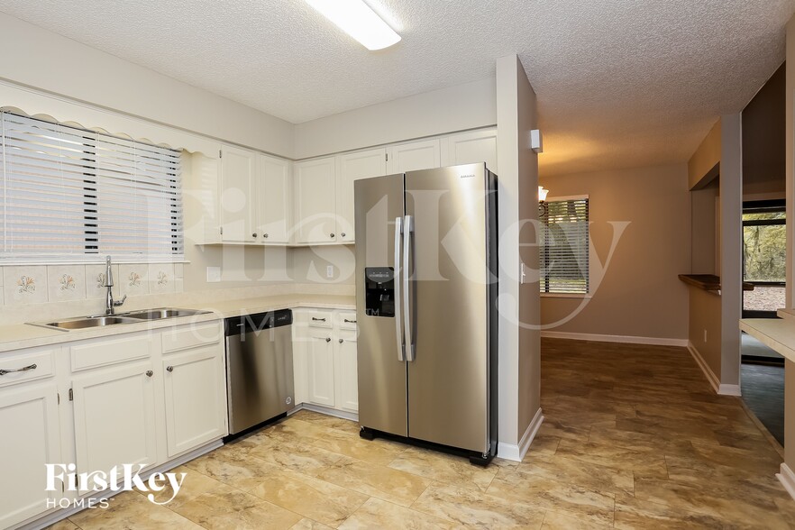 Building Photo - 10178 Indian Princess Rd W