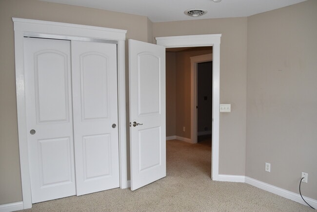 Building Photo - 2107 Herrick Ave