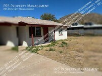 Building Photo - 10641 N 15th Ave
