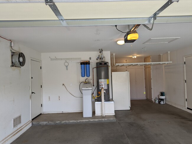 Building Photo - 4415 W Kenai Dr
