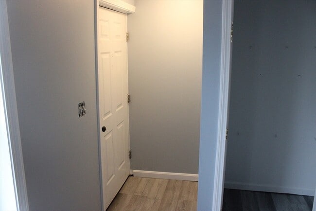 Building Photo - 417 Court St