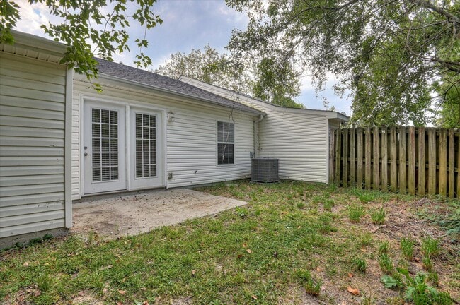 Building Photo - 8035 Reagan Cir