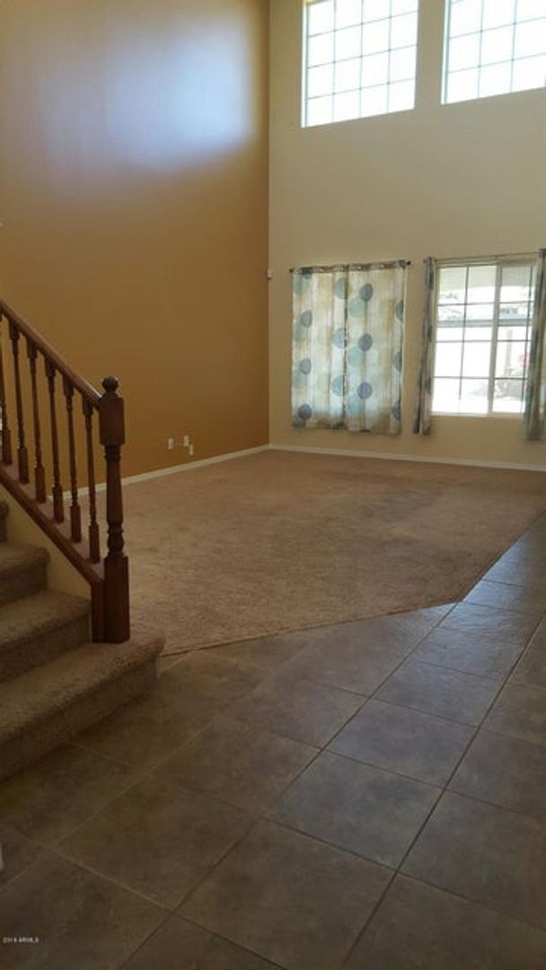 Building Photo - Beautiful 5 bed 3 bath home in Ocotillo Waters