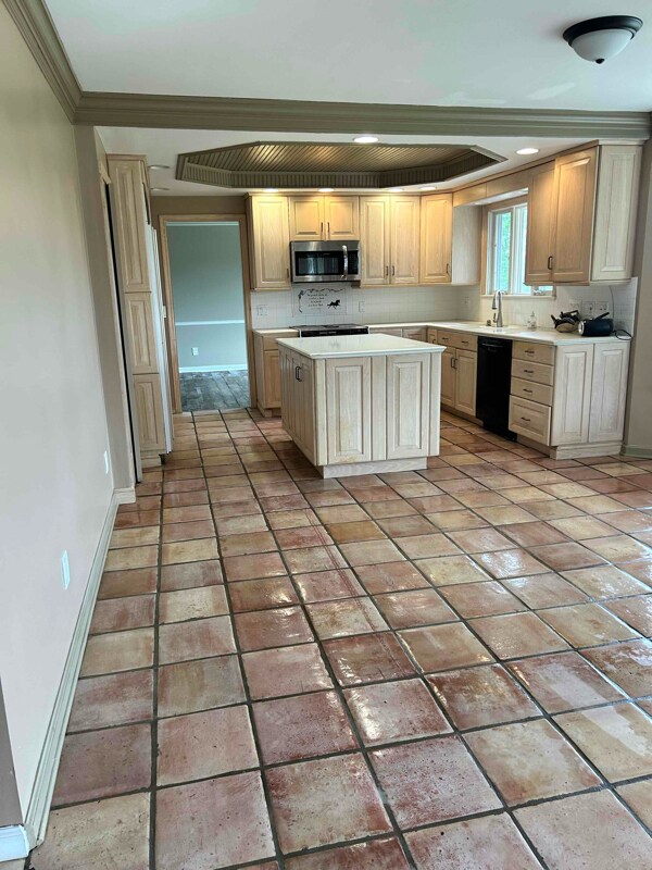 Building Photo - 9224 W 1st St