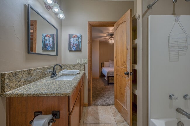 Building Photo - 160 Sun Mountain Loop