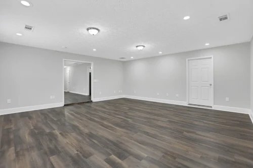Building Photo - 24 Holly Creek Dr