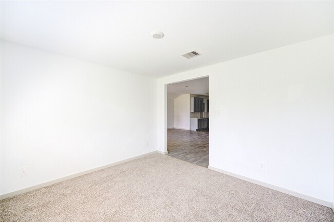 Building Photo - 1826 Sandy Trail Ln