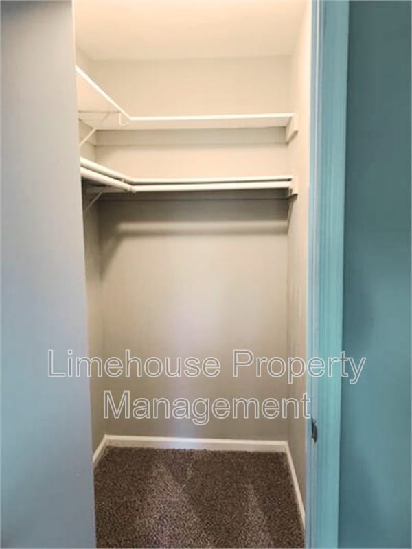 Building Photo - 1313 Tait Close