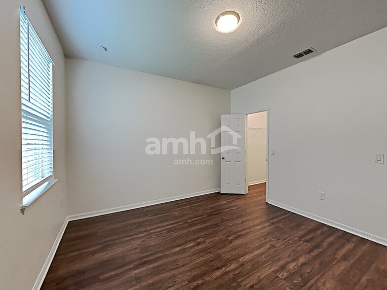 Building Photo - 3646 Moca Dr