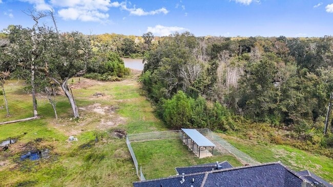 Building Photo - 9825 Fawn Vw Dr