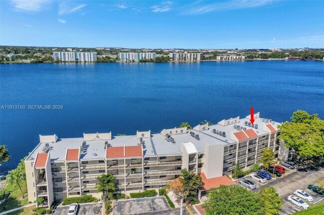 Building Photo - 117 Lake Emerald Dr