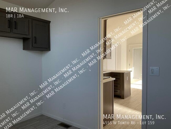 Building Photo - 4555 W Tonto Rd