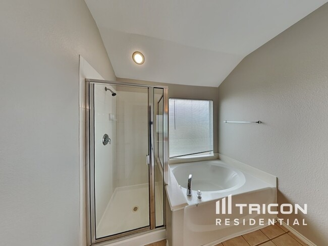 Building Photo - 1470 Waldrop Dr