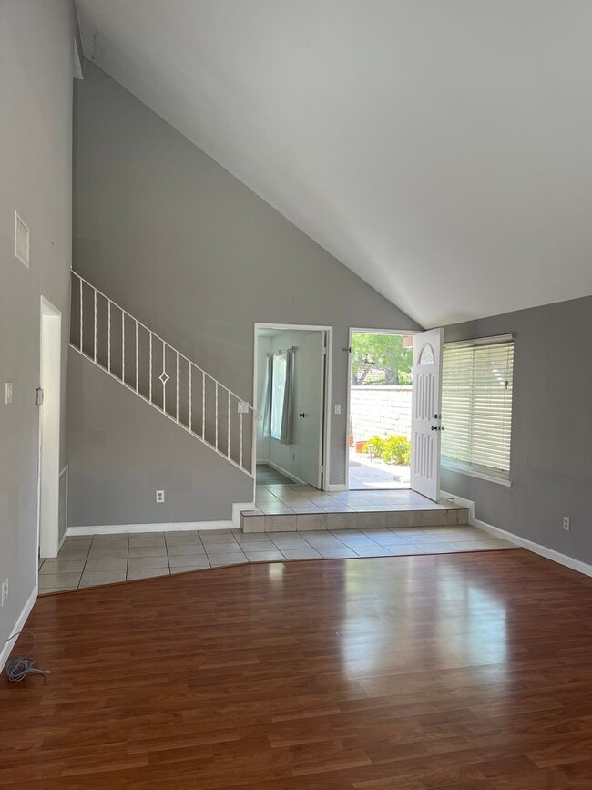 Building Photo - Conveniently located home featuring 2 main bedrooms!