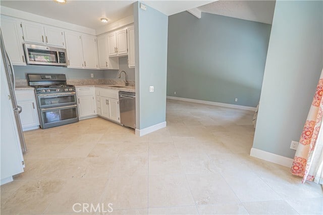 Building Photo - 25713 Vista Fairways Dr