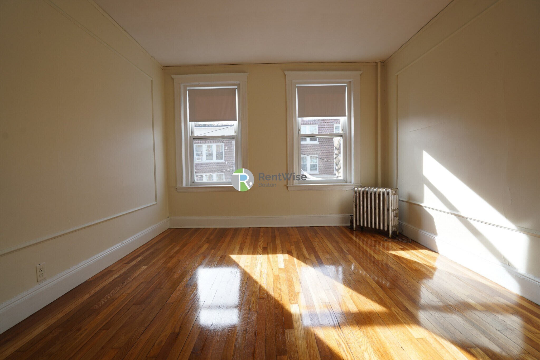 Building Photo - 8 Vinal St