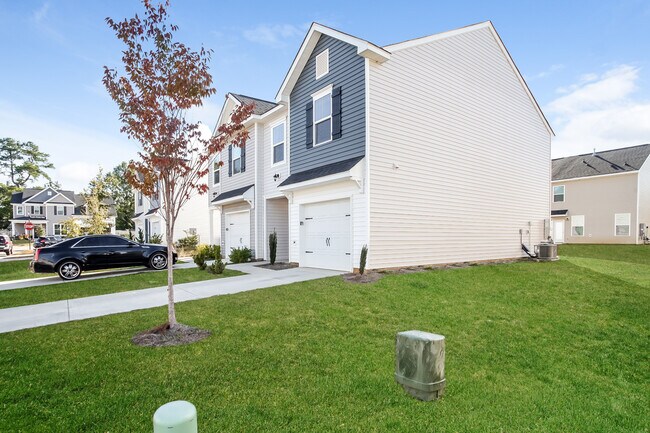Building Photo - 228 Satin Walnut Wy