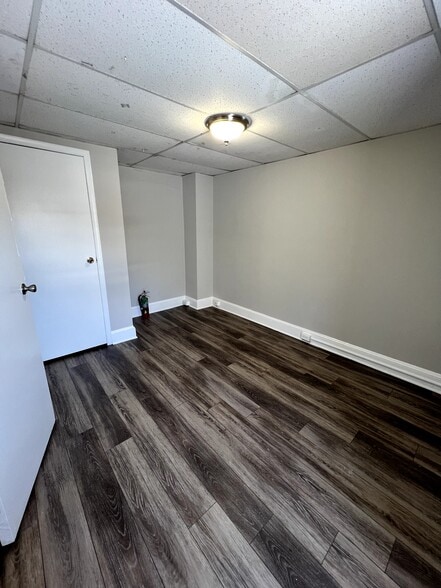 Building Photo - 4053 Sansom St