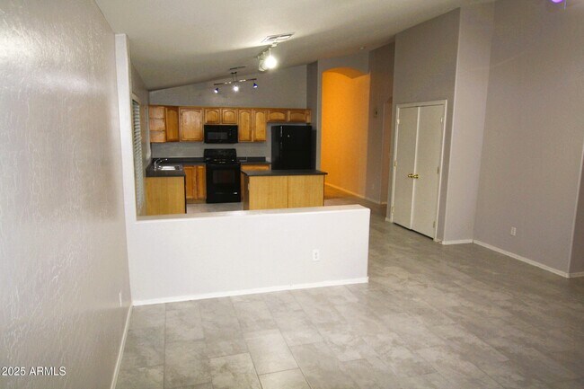 Building Photo - 14129 N 133rd Dr