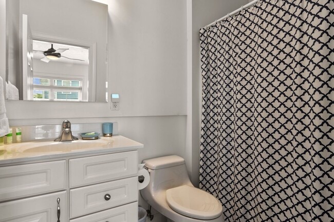 Building Photo - Pet-Friendly 30-Day Rental – Downtown Wate...