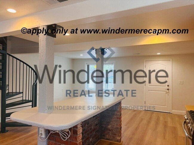 Building Photo - Charming, Bright & Clean 2-Story Home with...