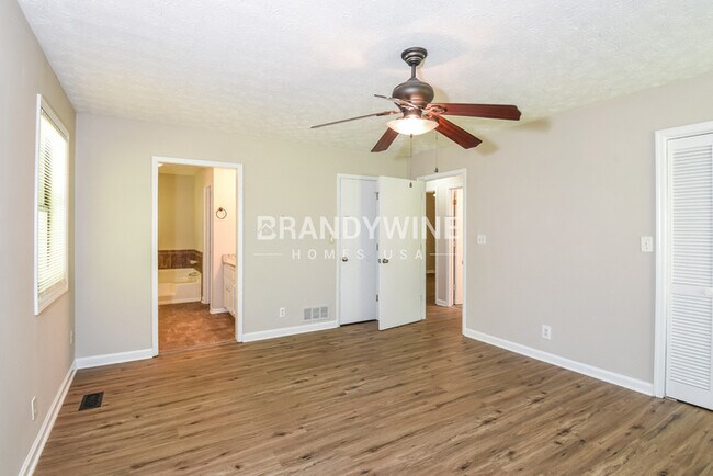 Building Photo - 4839 Caboose Ln NW