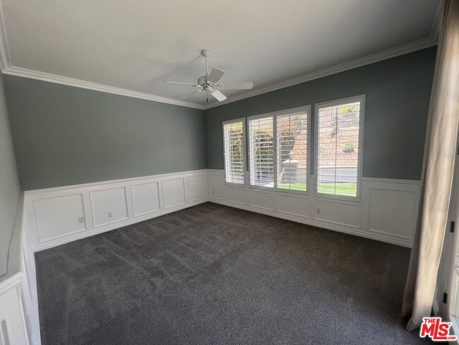 Building Photo - 4566 Via Del Rancho