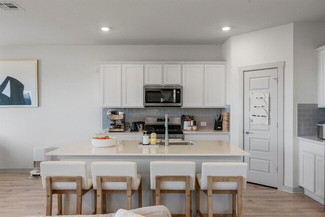 Building Photo - 217 Cupreata Ln