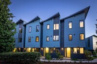 Building Photo - Riverside Townhomes - Waterfront Living in...