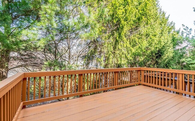 Building Photo - 4733 Buxton Cir