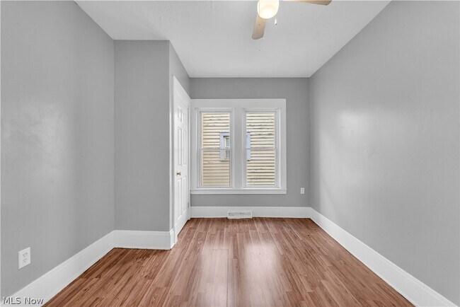 Building Photo - 3624 Archwood Ave