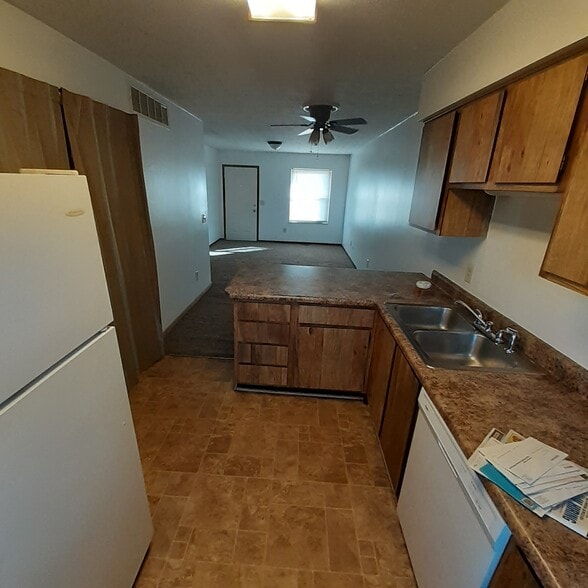 KitchenLivingRoom - 5063 Lamme Rd