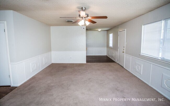 Building Photo - 4804 53rd St