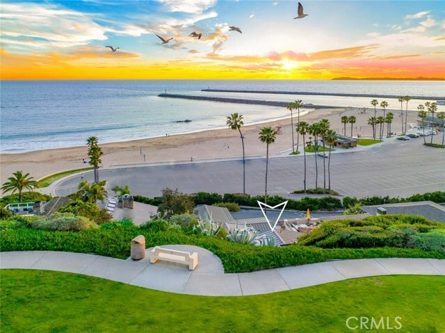 Building Photo - 3130 Breakers Dr