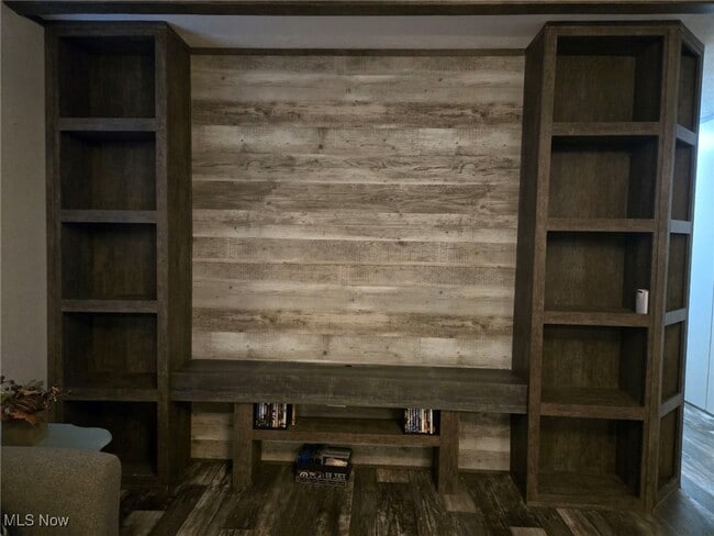 Building Photo - 2727 Finkle Hill Rd