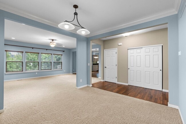 Building Photo - Stunning Former Display Home on a Quiet Cu...