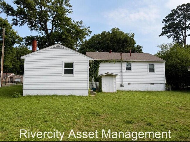 Building Photo - Newly Renovated- BONUS ROOM, Section 8 Friendly and ready for a speedy move in!!!! Call Today!!!