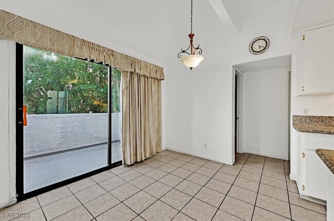 Building Photo - 4320 Gannet Cir
