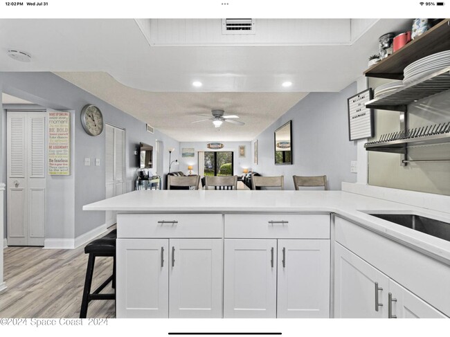 Building Photo - 4105 Ocean Beach Blvd