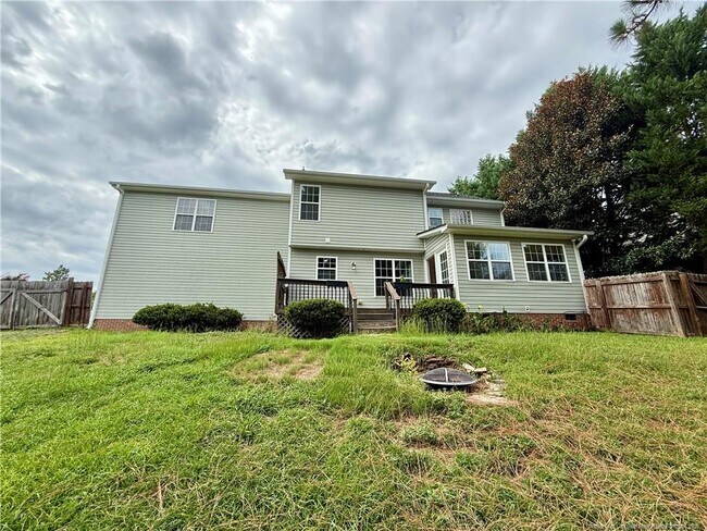 Building Photo - 82 Sonora Dr