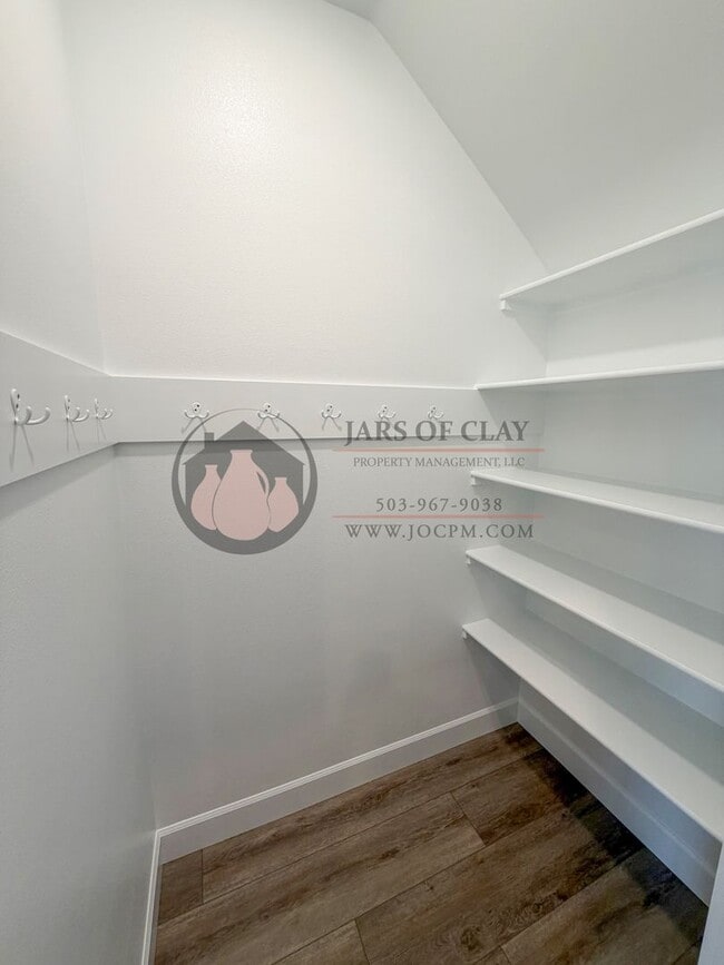 Building Photo - 1329/1331 #2023-LL765