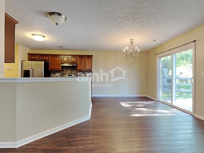 Building Photo - 355 Hennepin Dr