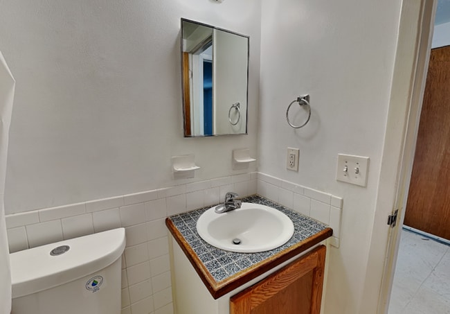 Building Photo - 9610 N 12th St