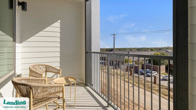 Building Photo - 3351 Walton Dr