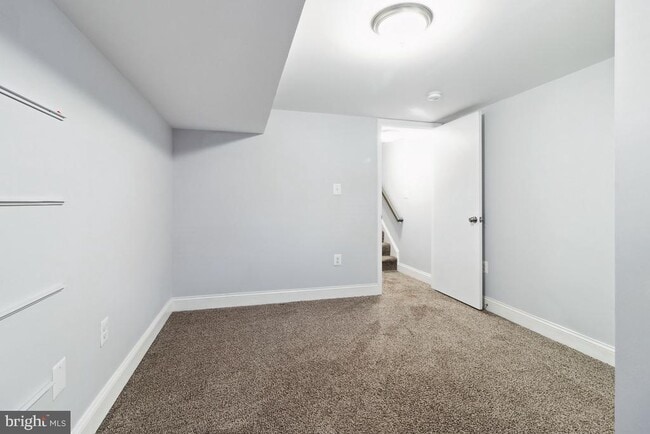 Building Photo - 2933 Fait Ave