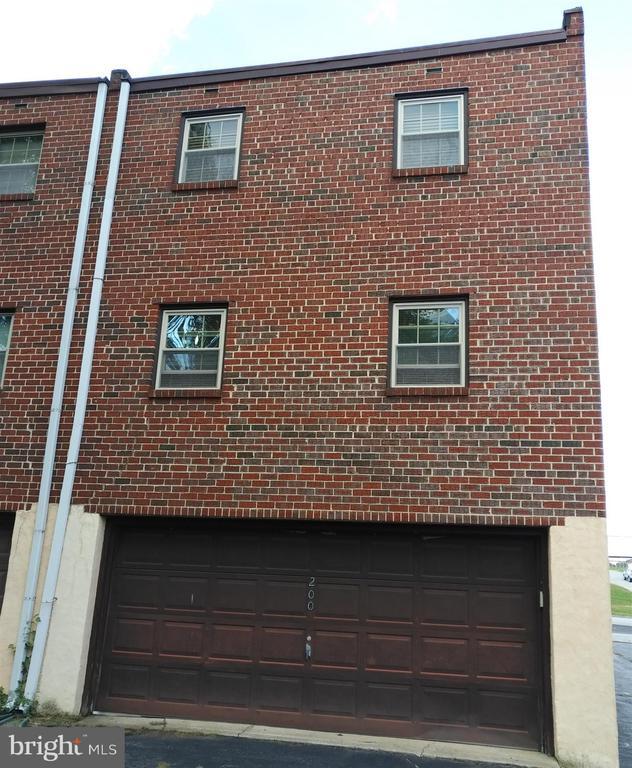 Building Photo - 200 Prospect Ave
