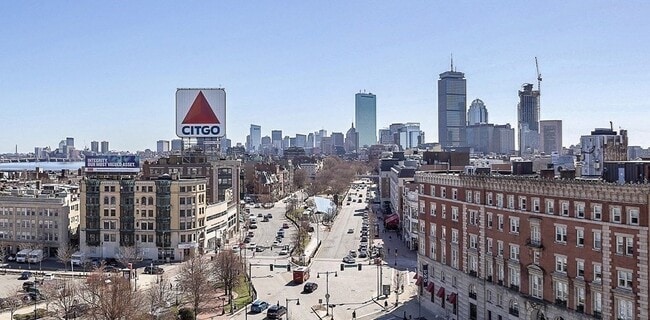 Building Photo - 566 Commonwealth Ave
