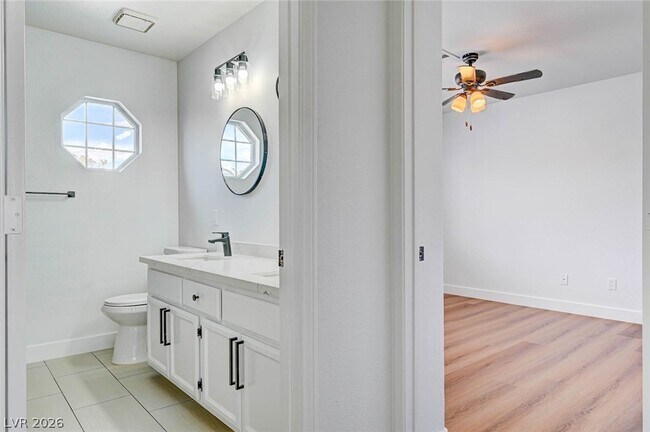 Building Photo - 2817 Via Florentine St